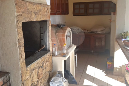 Casa à venda com 8 quartos, sendo 3 suítes, em Jardim Terceiro Centenário, Atibaia, SP