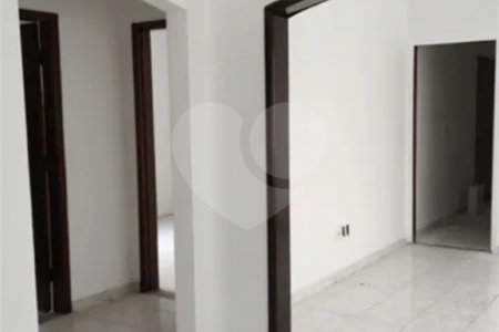 Casa à venda com 3 quartos, sendo 1 suíte,  no Centro, São José dos Campos, SP