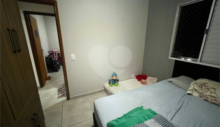 Apartamento à venda com 2 quartos em Vila Mazzei, Itapetininga, SP