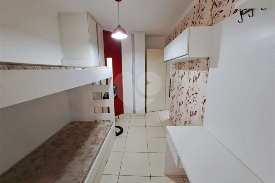 Apartamento com 02 quartos MOBILIADO com varanda e lazer !