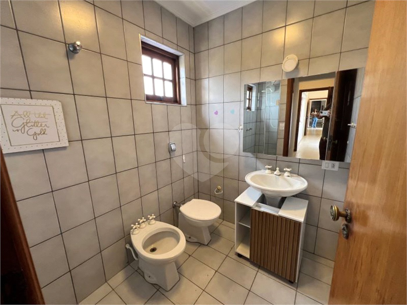 Casa à venda ou para alugar com 4 quartos, sendo 3 suítes, no condomínio Estância Marambaia, Vinhedo - SP