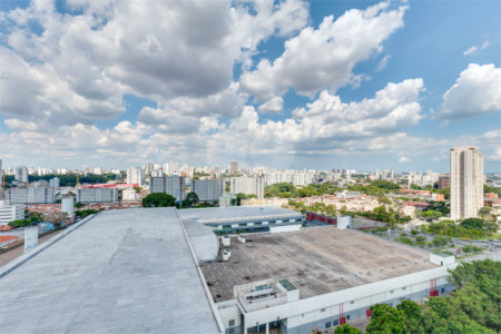 Apartamento à venda com 3 quartos, sendo 2 suítes, em Santo Amaro, São Paulo, SP
