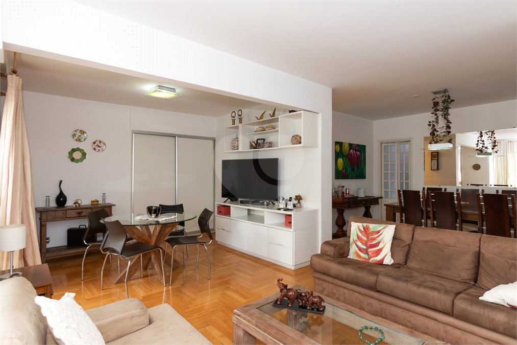 Apartamento à venda com 2 quartos, sendo 1 suíte,  em Indianópolis, São Paulo, SP