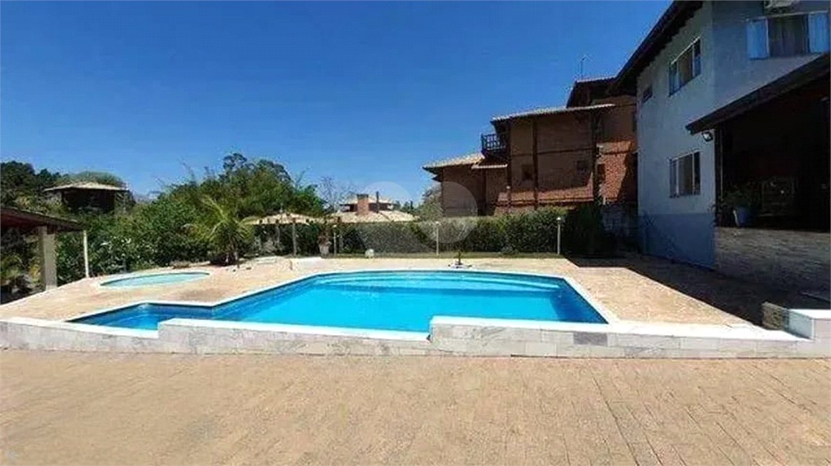 Chácara à venda com 3 quartos, sendo 2 suítes, em Santa Cândida, Vinhedo, SP
