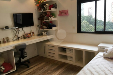 Apartamento à venda com 4 suítes em Paraíso do Morumbi, São Paulo, SP