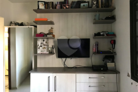 Apartamento à venda com 4 quartos, sendo 2 suítes, em Vila Olímpia, São Paulo, SP