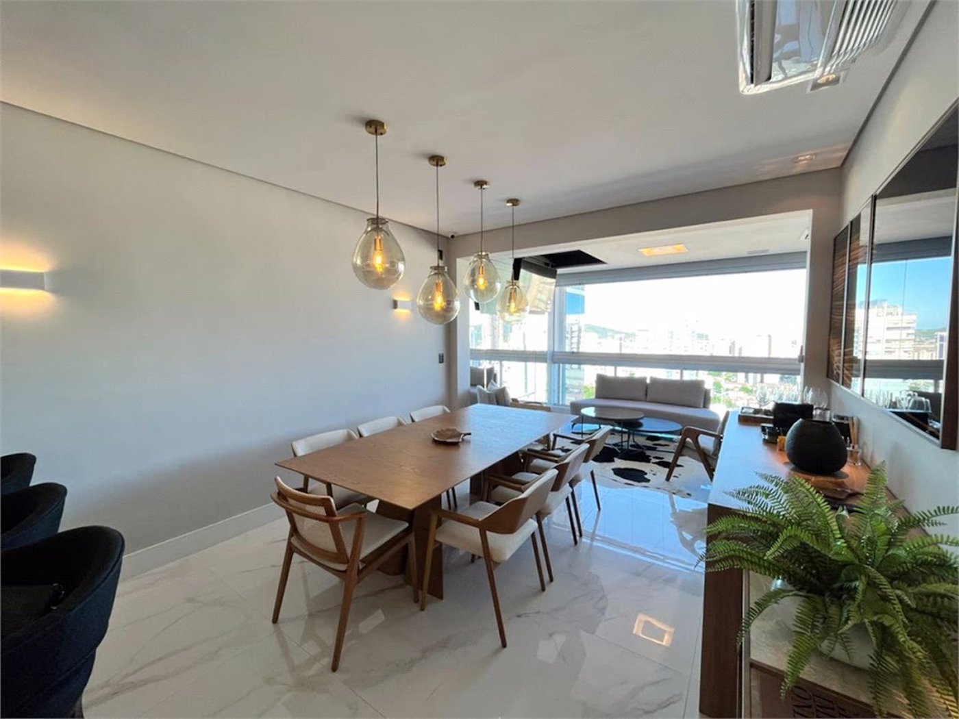Apartamento com 1 quarto com hidromassagem e vista para o mar à venda em Aparecida - SP