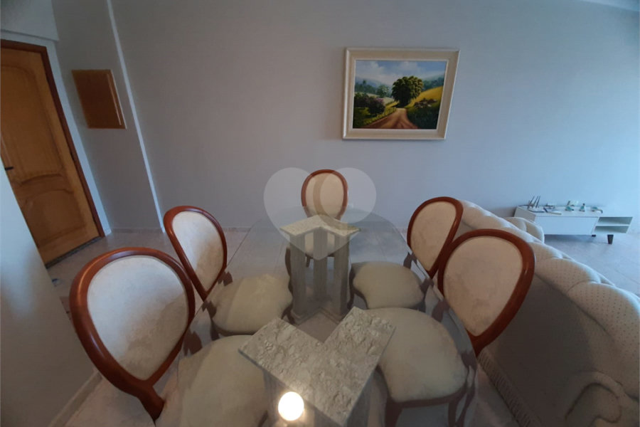 Apartamento à venda com 2 quartos, sendo 1 suíte, em Vera Cruz, Mongaguá, SP