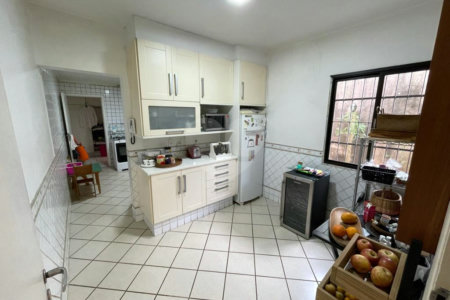 Casa à venda com 4 quartos, sendo 1 suíte, em Vila Morumbi, São Paulo, SP