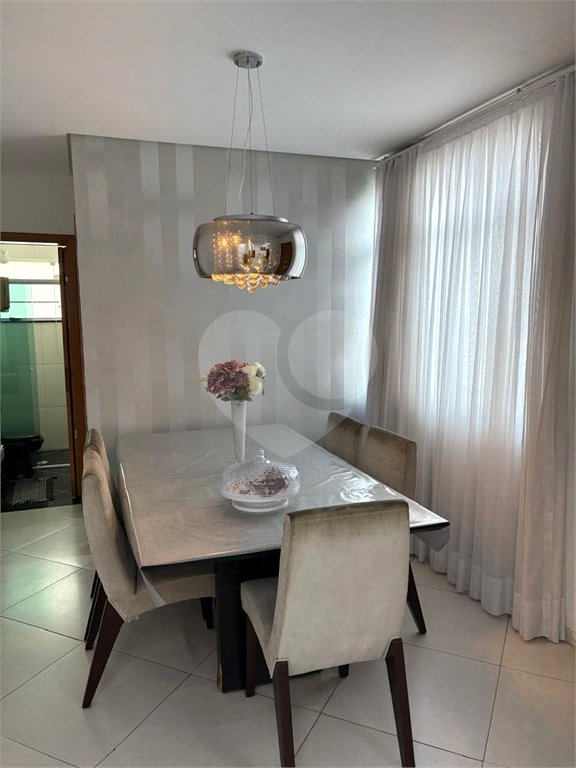 Casa à venda com 4 suítes em Vila Lavínia, Mogi das Cruzes, SP