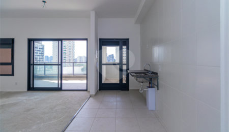 Apartamento à venda com 2 quartos, sendo 1 suíte,  em Alto da Boa Vista, São Paulo, SP