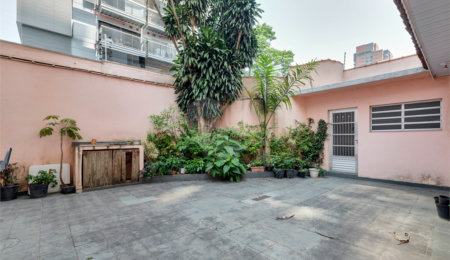 Sobrado à venda com 3 quartos, sendo 1 suíte,  em Alto da Boa Vista, São Paulo, SP