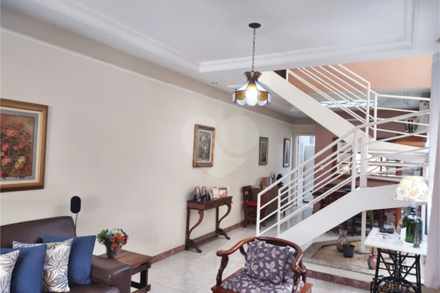 Casa à venda com 3 suítes em Parada Inglesa, São Paulo, SP