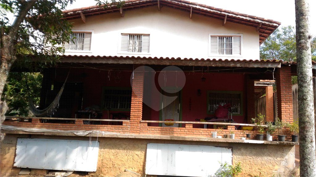 Casa à venda com 3 quartos, sendo 1 suíte,  em Jundiaizinho (terra Preta), Mairiporã, SP