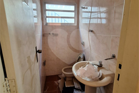 Casa à venda ou para alugar com 4 quartos, sendo 2 suítes,  em Santa Rosa, Vinhedo, SP