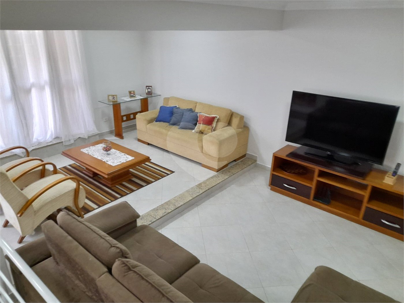 Sobrado à venda com 4 quartos, sendo 1 suíte, em Chora Menino, São Paulo, SP
