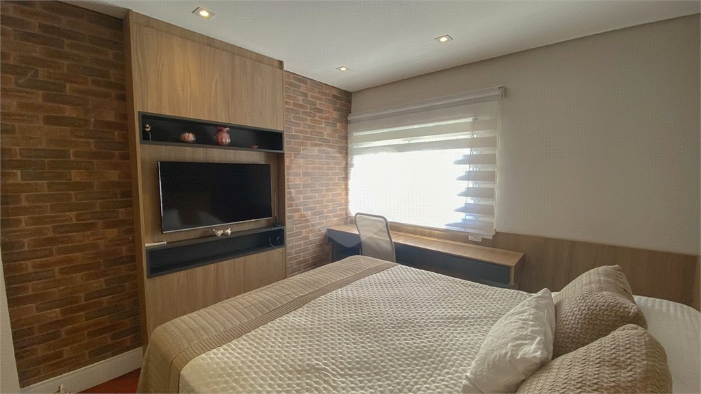 Casa à venda com 4 quartos, sendo 3 suítes, no condomínio Brisa Verde, São Paulo - SP