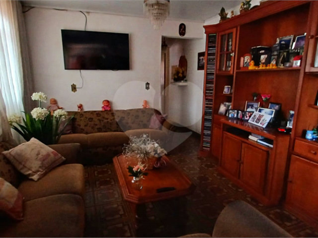 Casa à venda com 3 quartos, sendo 1 suíte, em Parque Edu Chaves, São Paulo, SP