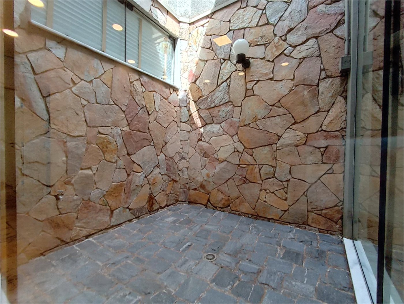Casa para alugar com 4 quartos, sendo 1 suíte, no Centro, Itapetininga, SP