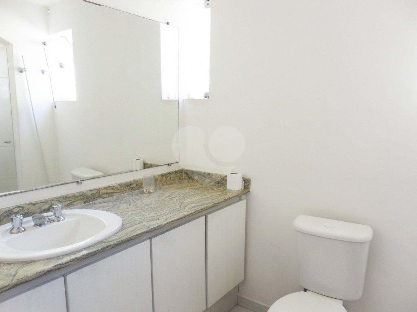 Sobrado à venda ou para alugar com 4 quartos, sendo 1 suíte, em Alto da Boa Vista, São Paulo, SP