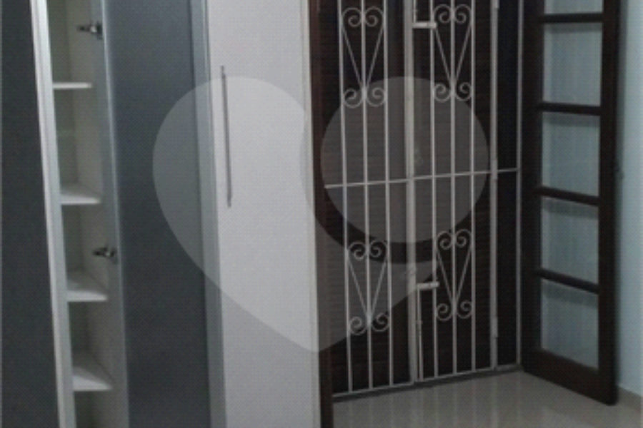 Sobrado à venda com 2 quartos em Tremembé, São Paulo, SP