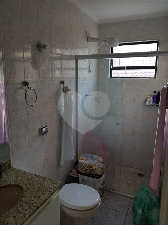 Casa à venda com 3 quartos, sendo 1 suíte, no condomínio Res Azaléias, São Paulo - SP