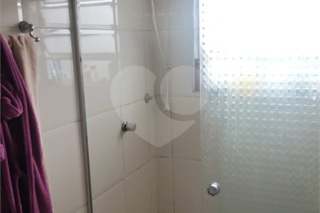 Sobrado à venda com 3 suítes em Vila Marari, São Paulo, SP