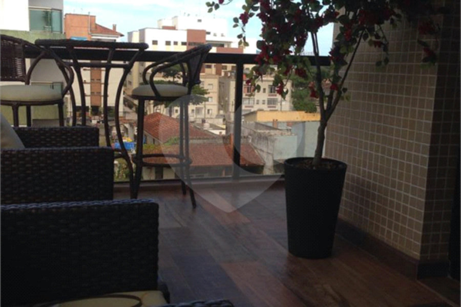 Apartamento à venda com 3 suítes em Enseada, Guarujá, SP