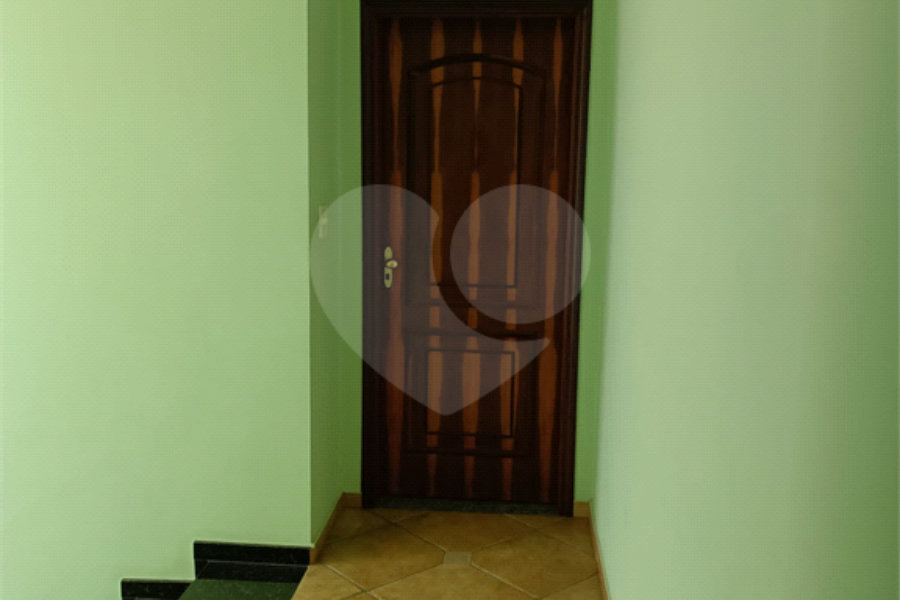 Sobrado à venda com 3 quartos, sendo 1 suíte, em Vila Paiva, São Paulo, SP