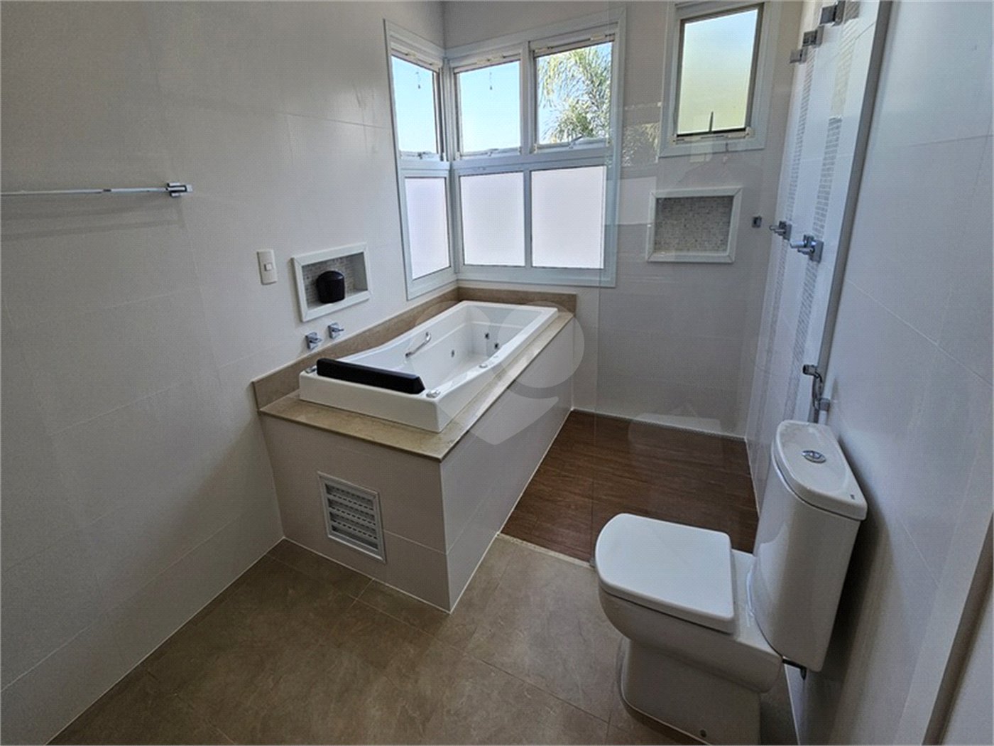Casa à venda com 5 suítes no condomínio Jardim Vila Paradiso, Indaiatuba - SP
