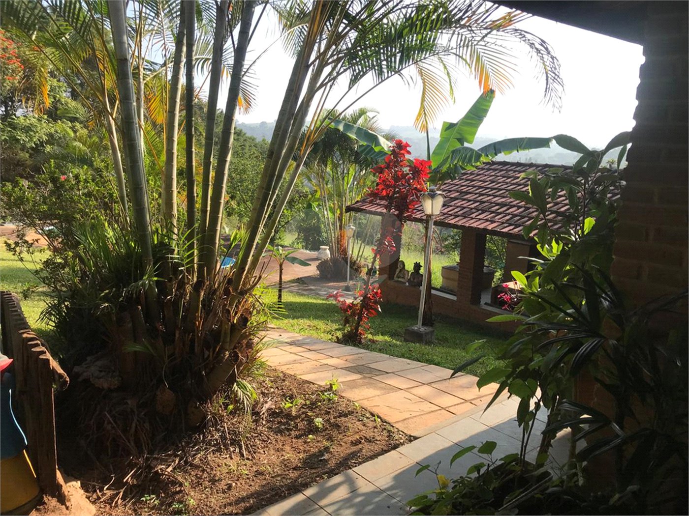 Chácara à venda com 4 quartos, sendo 1 suíte,  em Monterrey, Louveira, SP