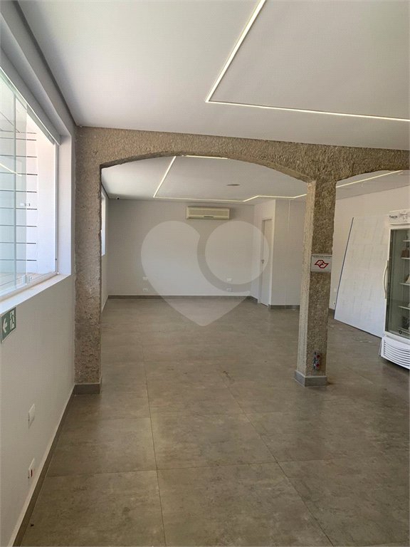 Salão à venda ou para alugar com 1 suíte, em Jardim América, Sorocaba, SP