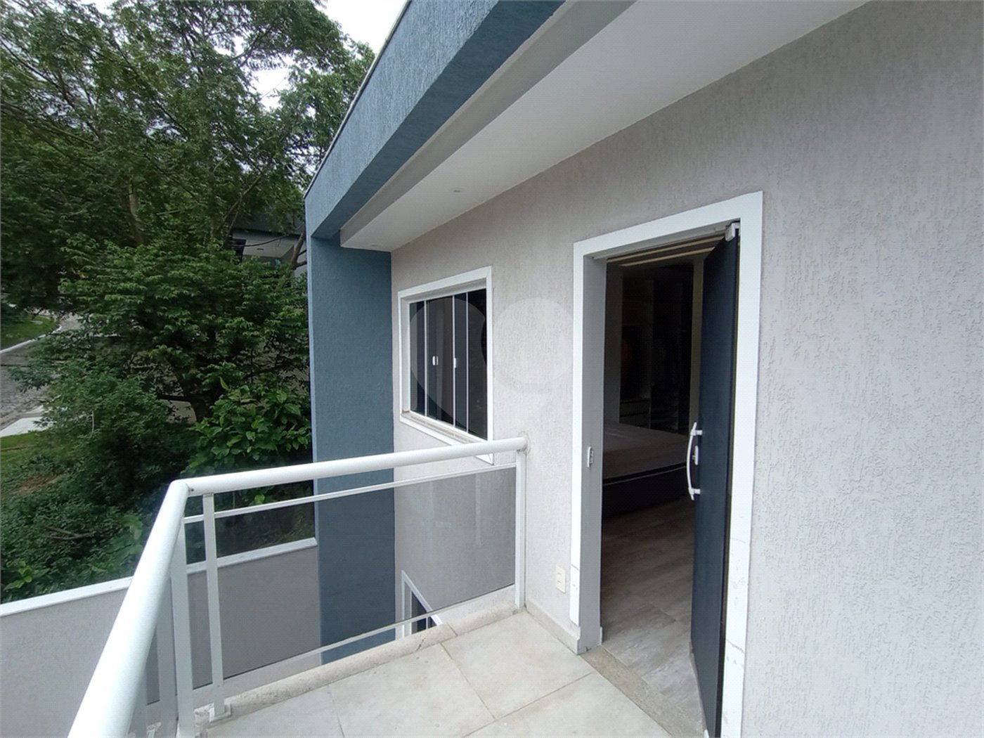 Casa à venda com 3 quartos, sendo 1 suíte, no condomínio Fazenda Cantagalo, Rio de Janeiro - RJ