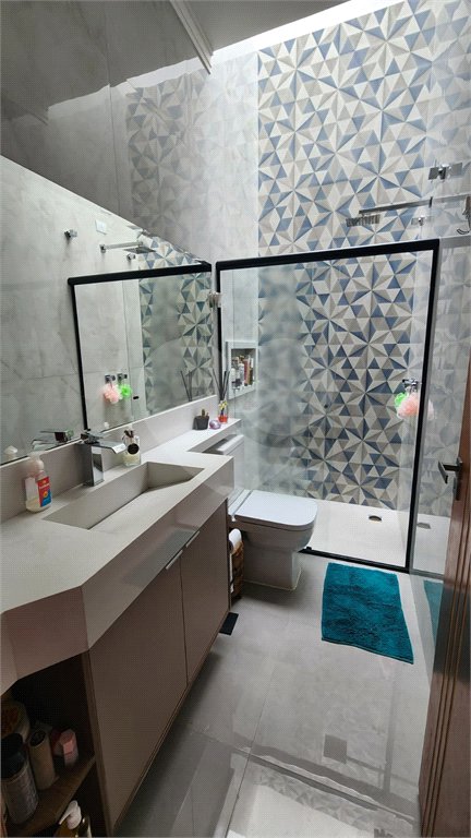 Casa à venda com 3 quartos, sendo 1 suíte, no condomínio Horto Florestal Villagio, Sorocaba - SP