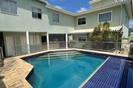 Casa à venda com 5 quartos, sendo 1 suíte, no condomínio Residencial Green Ville, Rio de Janeiro - RJ