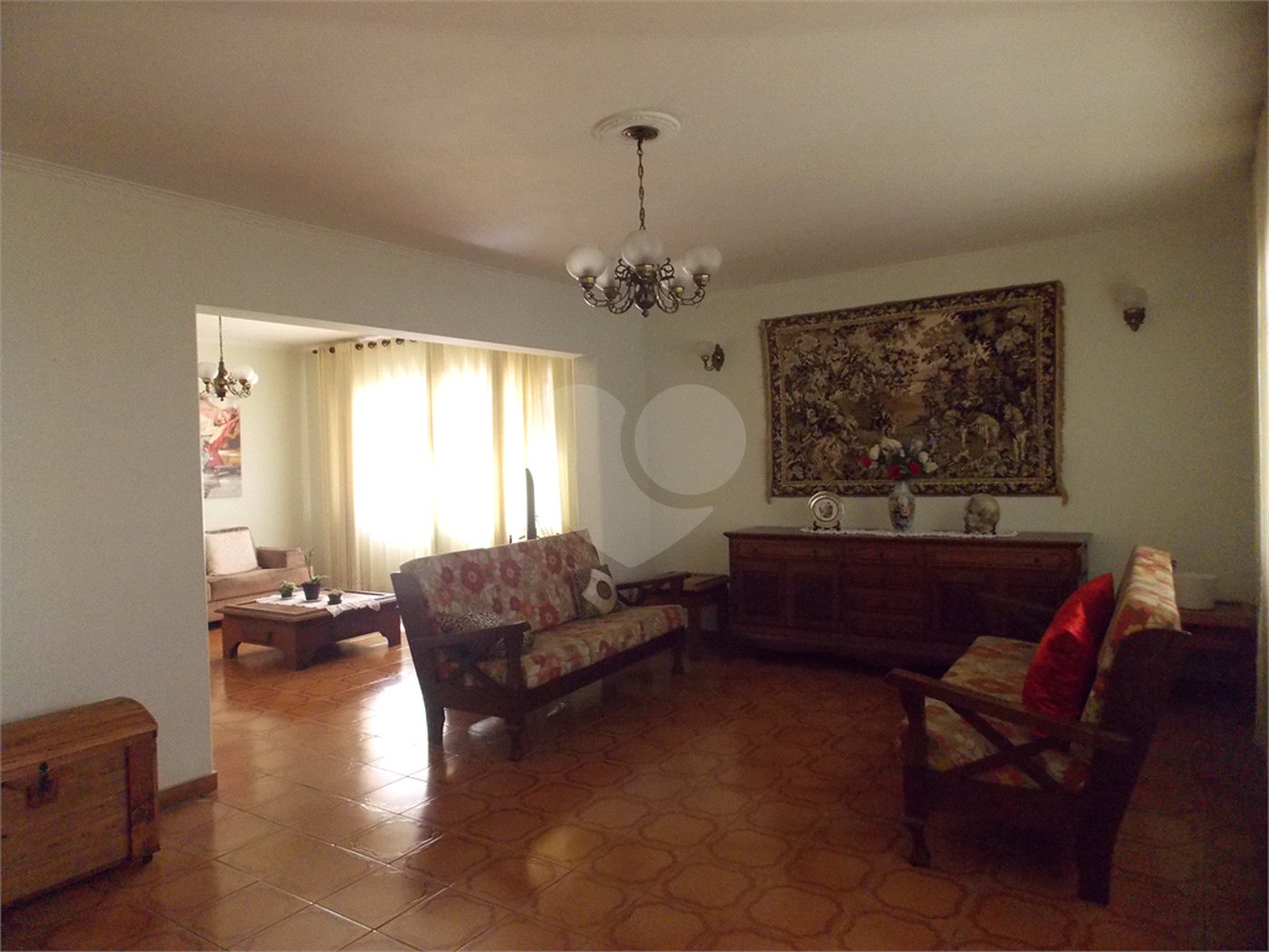 Casa à venda ou para alugar com 5 quartos, sendo 3 suítes,  no Centro, Atibaia, SP