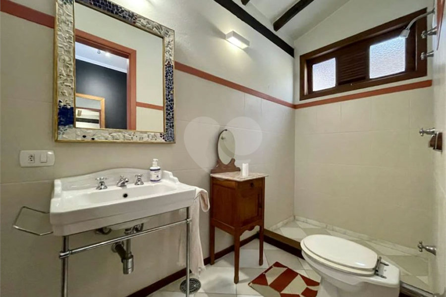 Casa à venda com 4 suítes no condomínio Jardim Mediterrâneo, Cotia - SP