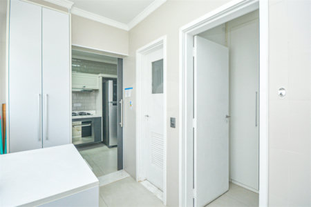 Apartamento à venda com 3 quartos, sendo 1 suíte,  em Moema, São Paulo, SP