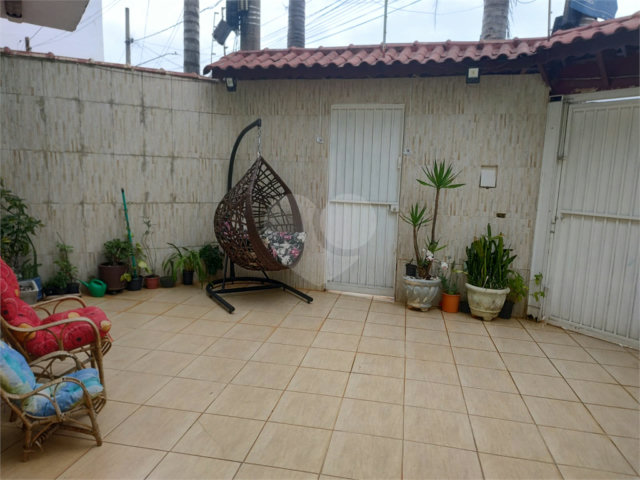 Sobrado à venda com 2 suítes em Vila Carrão, São Paulo, SP