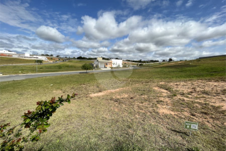 Terreno à venda no condomínio Up Residencial, Votorantim - SP