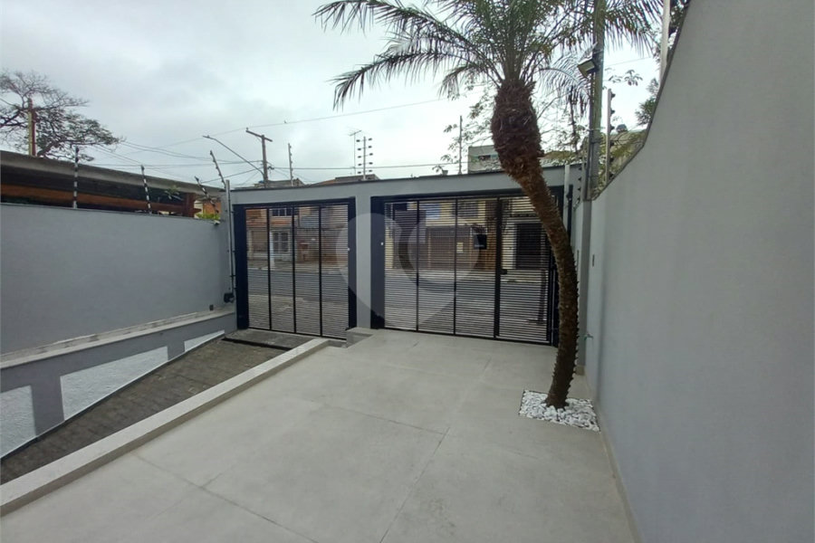 Sobrado à venda com 4 quartos, sendo 1 suíte, em Tremembé, São Paulo, SP