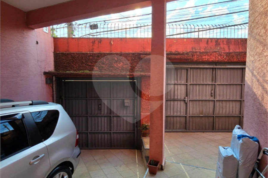 Sobrado à venda com 5 quartos, sendo 1 suíte, em Vila Bonilha, São Paulo, SP