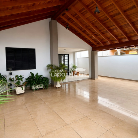 Casa à venda com 3 quartos, sendo 1 suíte,  em Vila Nova, Três Lagoas, MS