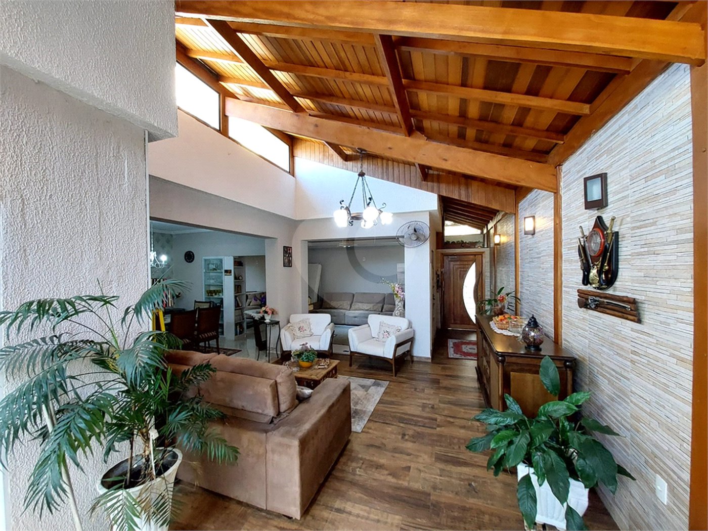 Casa residencial com ponto comercial a venda no Centro