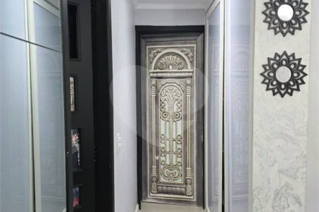 Apartamento de 3 quartos, com garagem, á venda no Cambuci