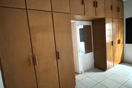 Casa para alugar com 3 quartos, sendo 1 suíte,  em Santos Dumont, Três Lagoas, MS