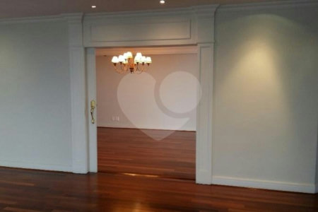 Apartamento à venda com 4 suítes em Alto da Boa Vista, São Paulo, SP