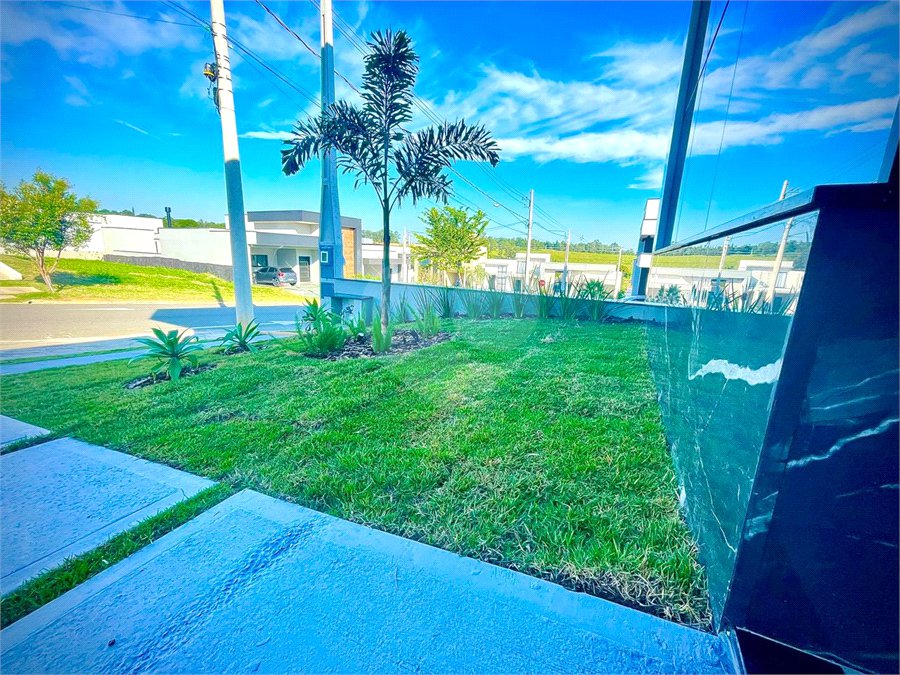 Casa à venda com 3 suítes no condomínio Residencial Milano, Indaiatuba - SP