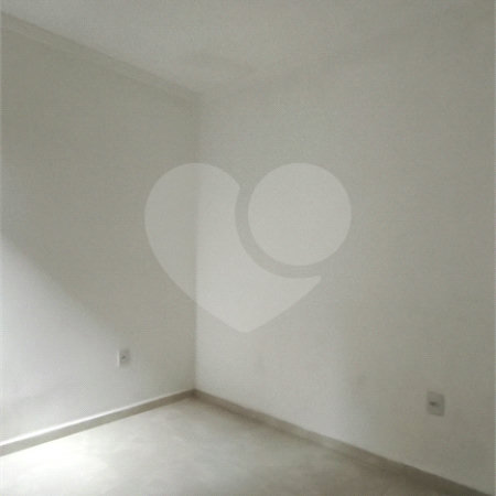 Apartamento à venda com 2 quartos em Parque Maria Luiza, São Paulo, SP
