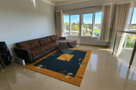 Casa à venda ou para alugar com 5 suítes no condomínio Residencial Jardim Primavera, Louveira - SP